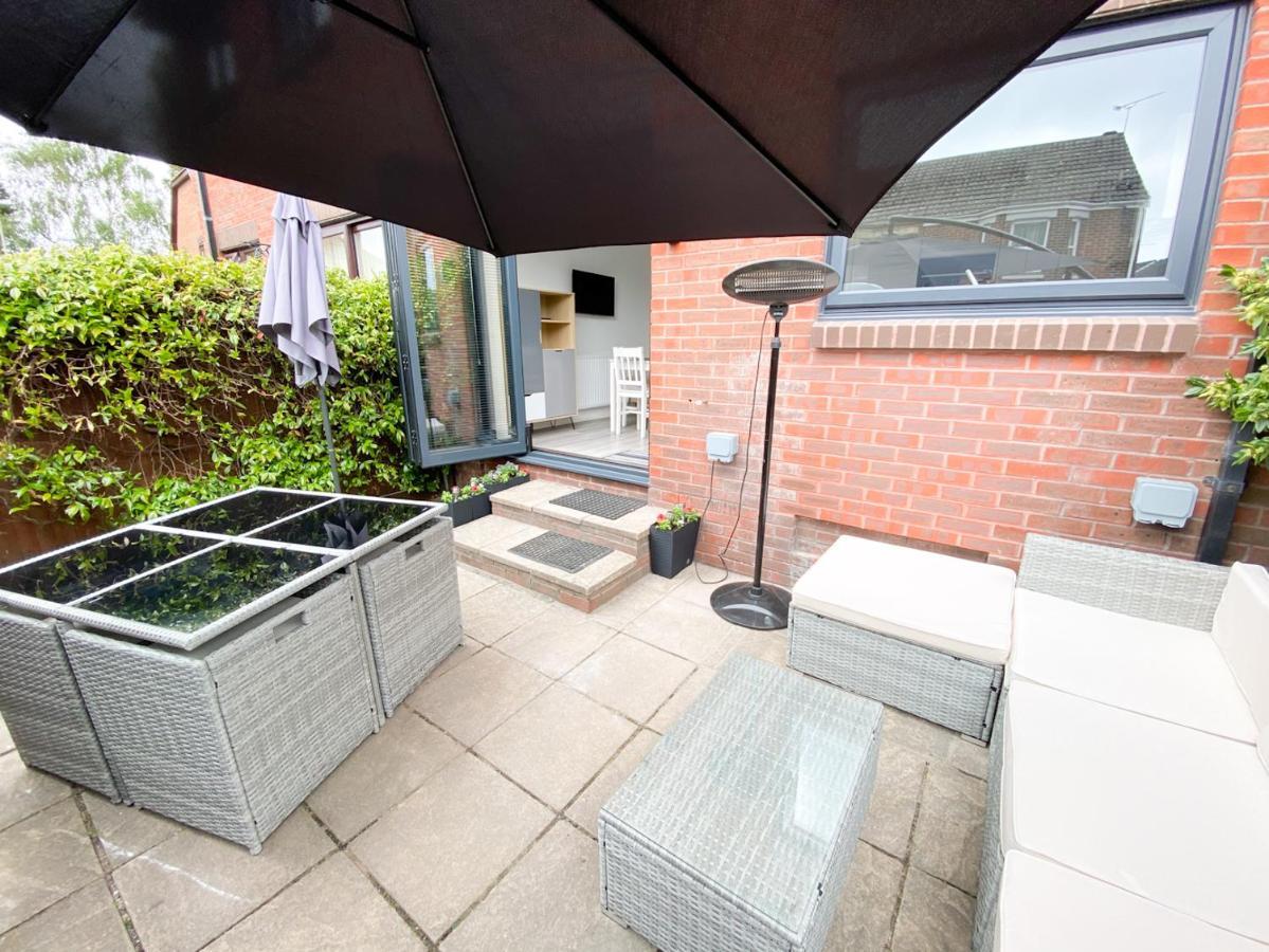 Harbourside House - Great Location - Parking - 2 En-Suites - Sleeps 5 Plus 1 Poole Buitenkant foto