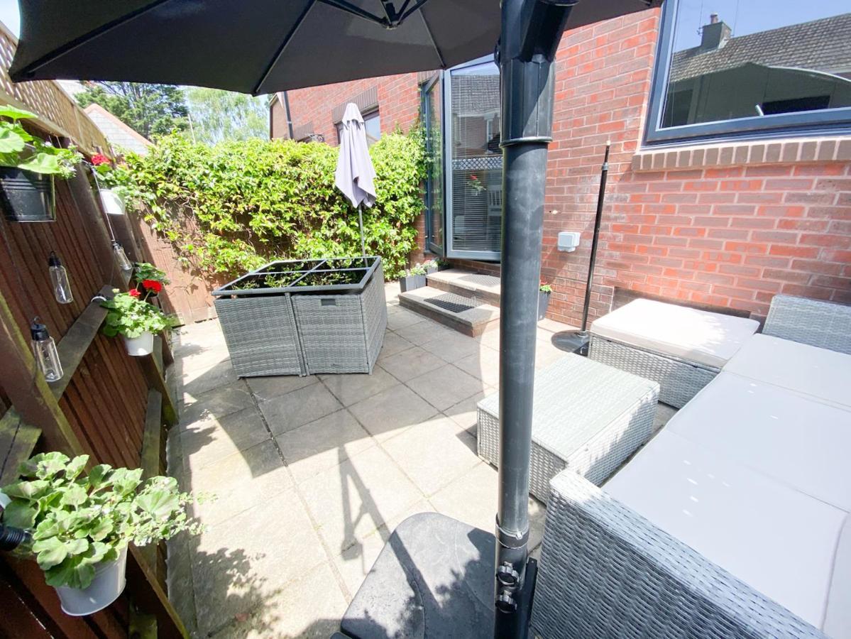 Harbourside House - Great Location - Parking - 2 En-Suites - Sleeps 5 Plus 1 Poole Buitenkant foto