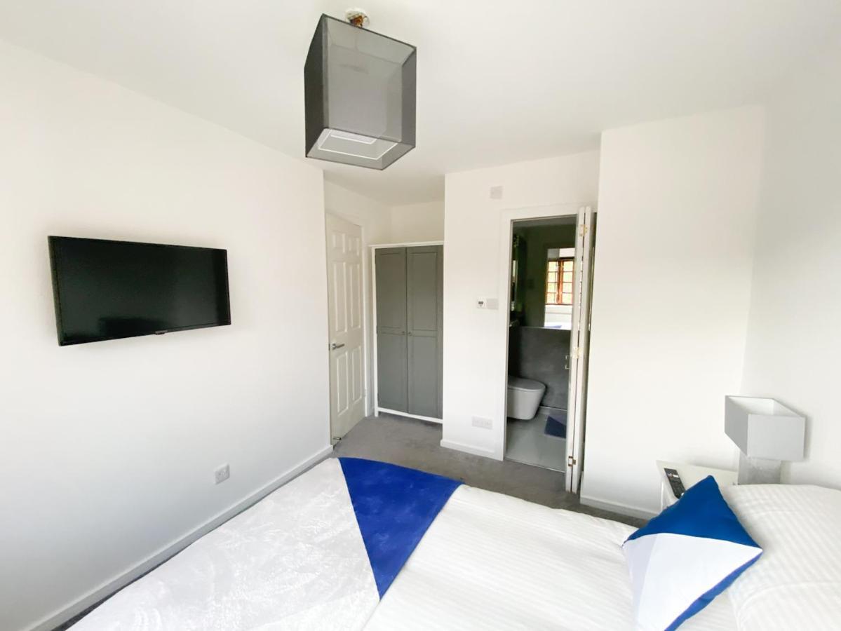 Harbourside House - Great Location - Parking - 2 En-Suites - Sleeps 5 Plus 1 Poole Buitenkant foto