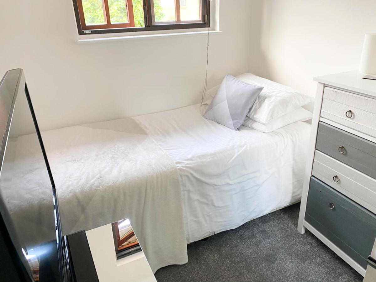 Harbourside House - Great Location - Parking - 2 En-Suites - Sleeps 5 Plus 1 Poole Buitenkant foto