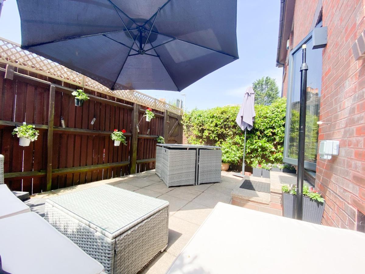 Harbourside House - Great Location - Parking - 2 En-Suites - Sleeps 5 Plus 1 Poole Buitenkant foto
