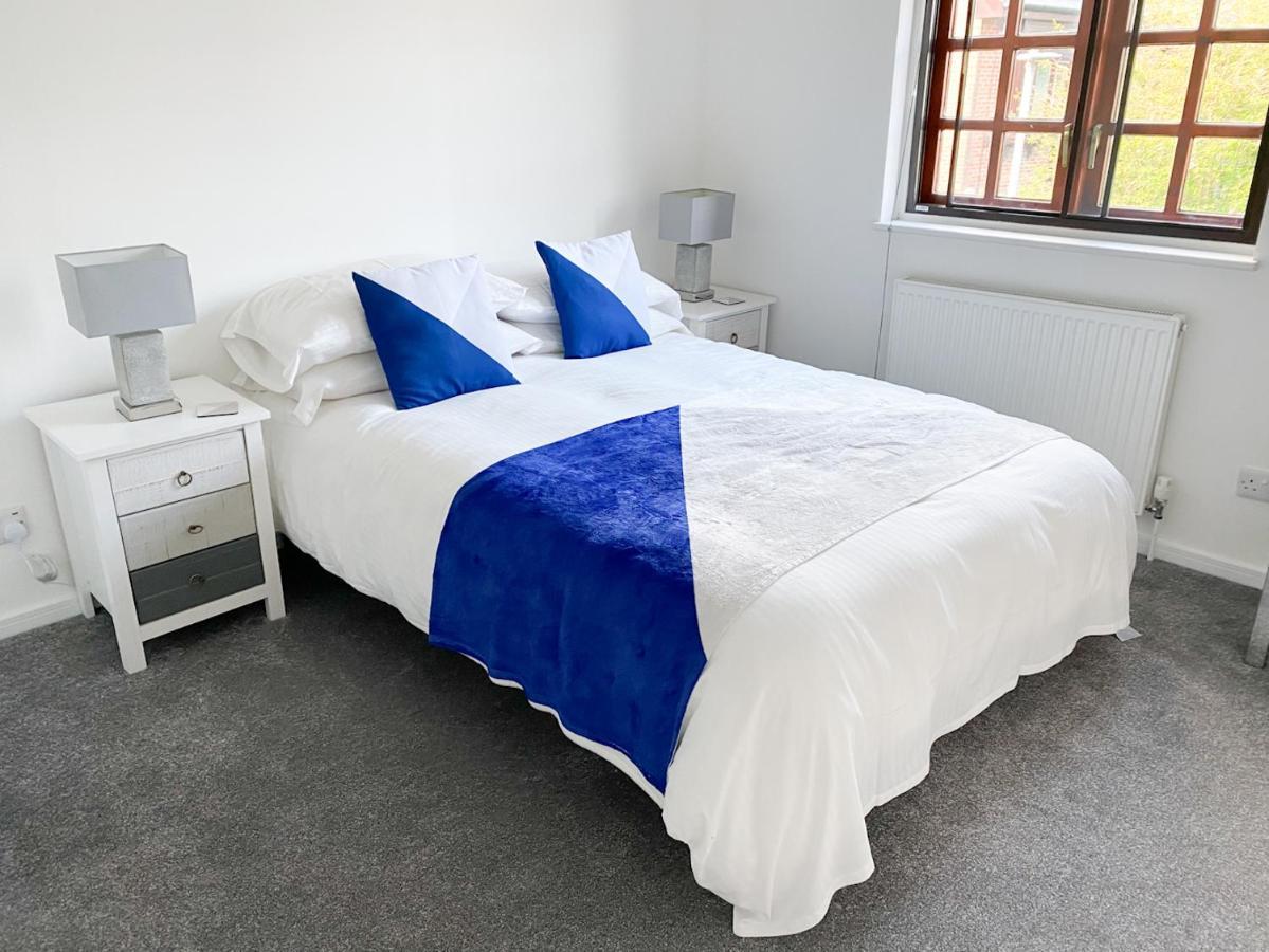 Harbourside House - Great Location - Parking - 2 En-Suites - Sleeps 5 Plus 1 Poole Buitenkant foto